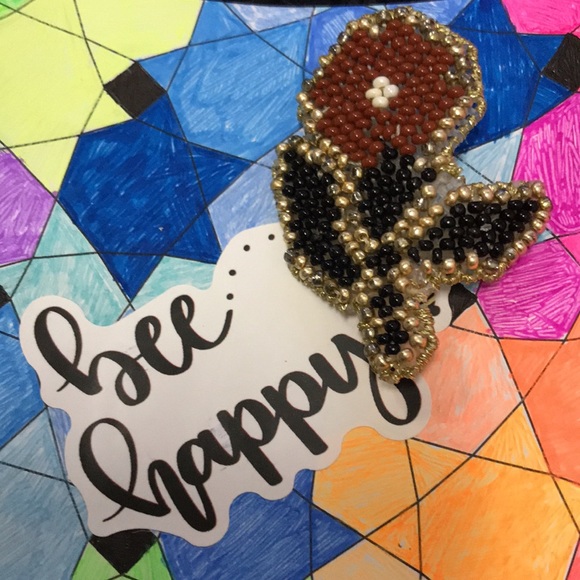 Flower Brooch - Picture 2 of 8